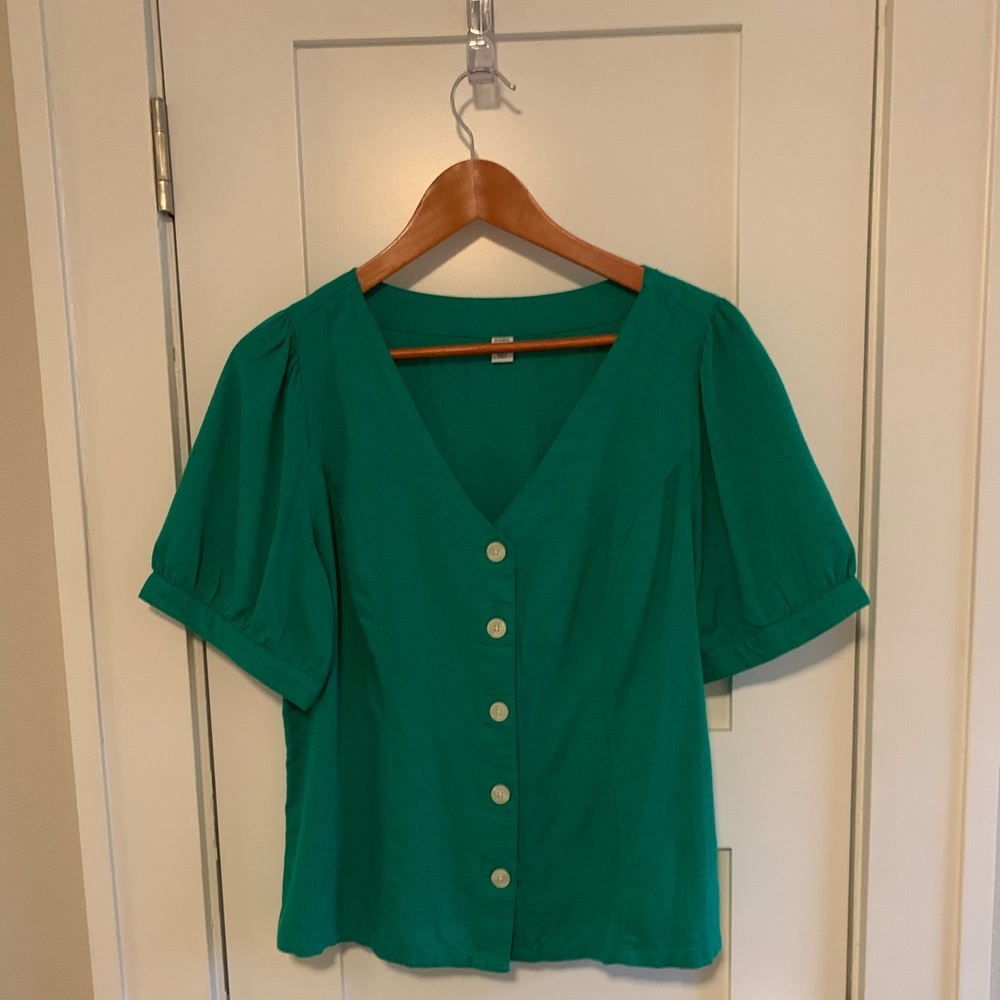 Emerald green linen blend top